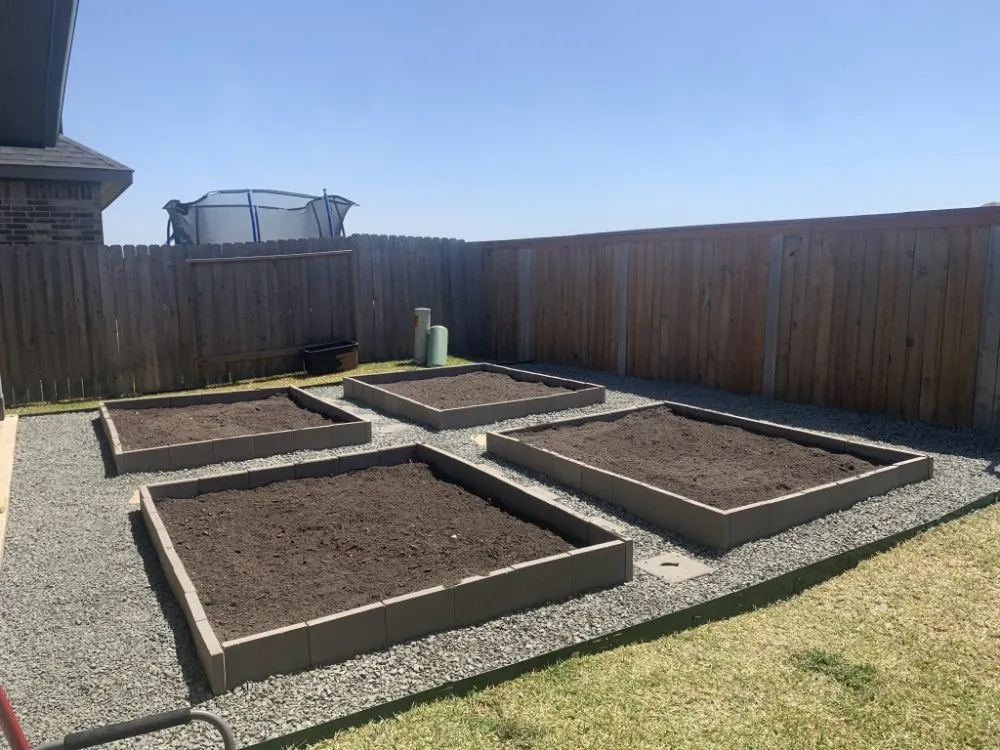 Reliable yard maintenance in Magnolia, TX by Elysium Landscape and Design