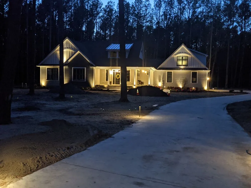 Local yard cleanup service for homes across Delmar, MD - Elzey Services