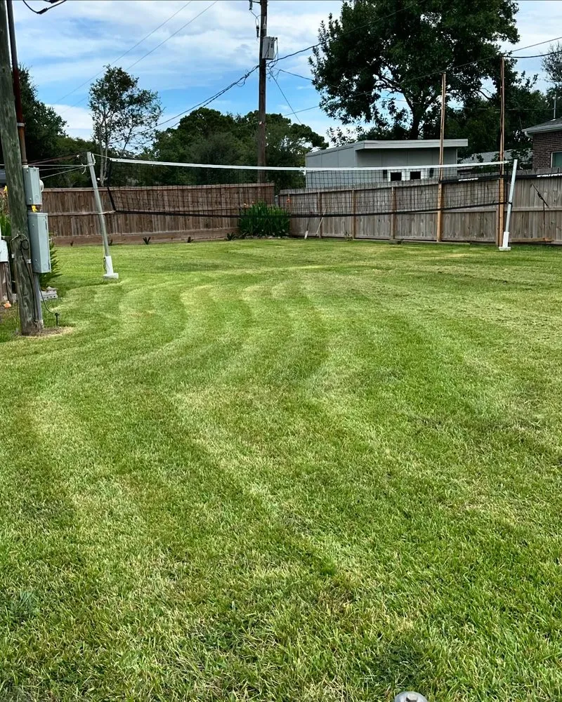 Reliable outdoor landscaping in Pearland, TX by E&M Landscaping