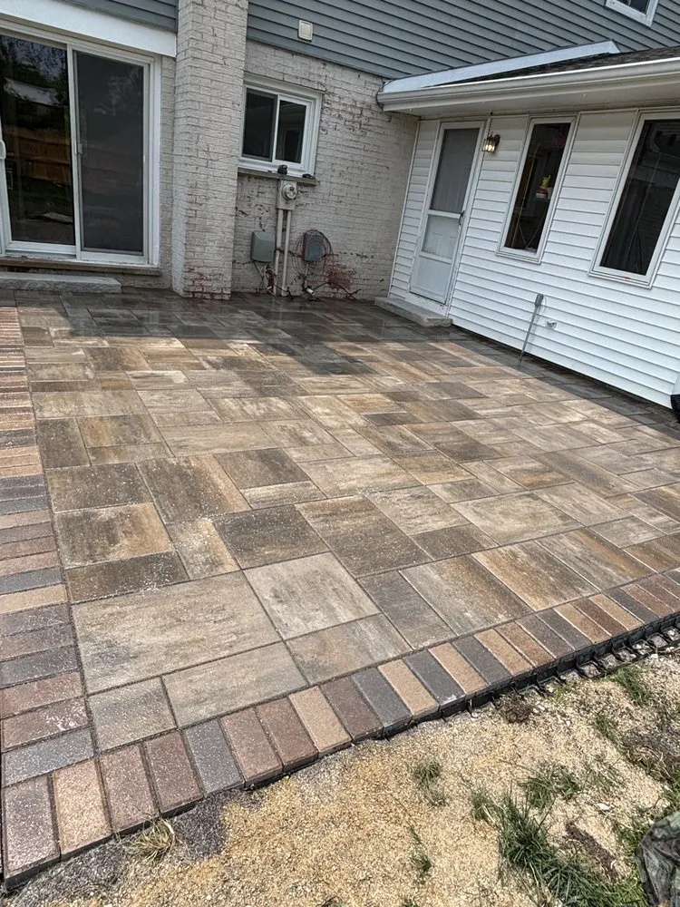 Top-rated yard maintenance near you across Waukegan, IL - EM Landscaping