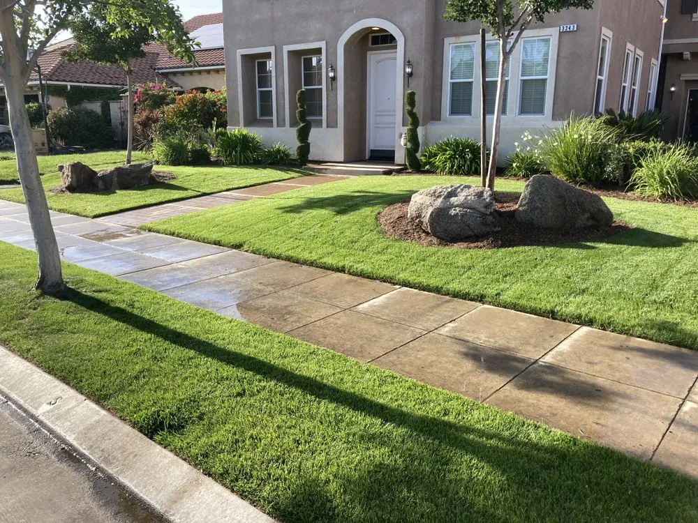 Reliable yard cleanup service in Fresno, CA by EMaintenance and Landscape