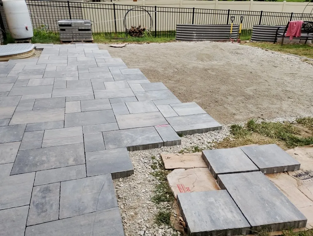 Custom outdoor landscaping near you in Granite City, IL by Emanuel Landscape & Maintenance