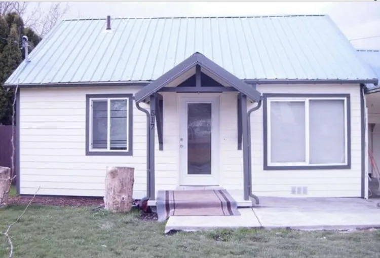 Reliable yard cleanup service in Lake Oswego, OR - Emanuels Lawn Maintenance