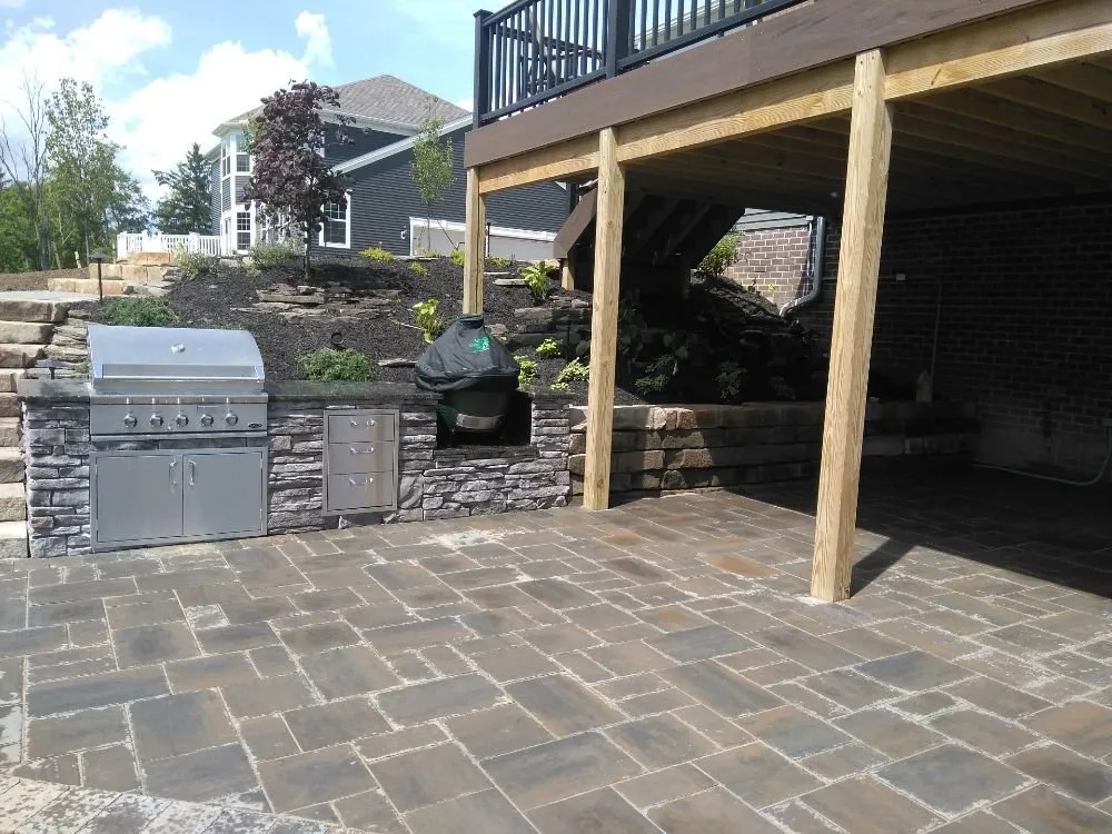 Custom lawn mowing service in Parma, OH - EMC 2 Remodeling and Landscaping