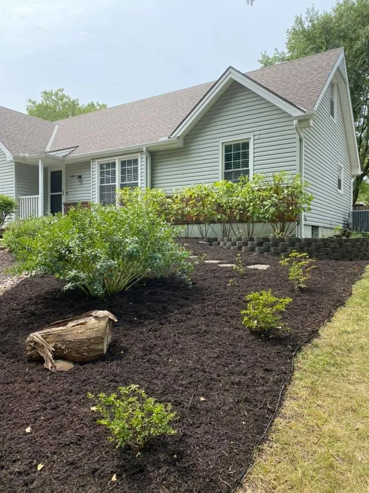 Expert garden landscaping in Kansas City, KS - EMC Landscaping