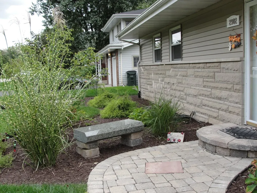 Top-rated lawn care service for beautiful yards in Mokena, IL by Emerald Bloom Landscaping
