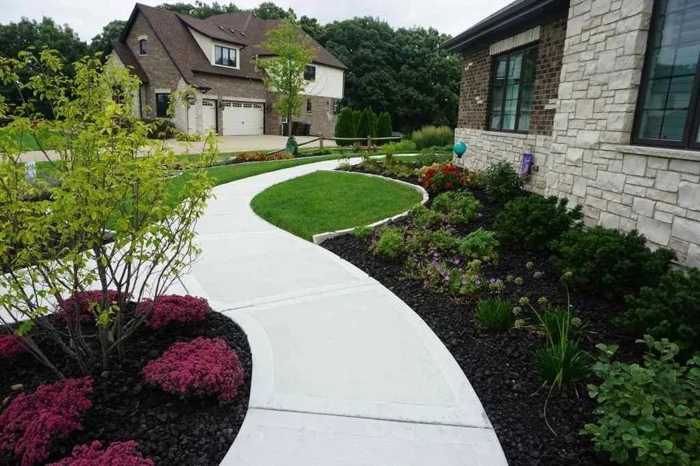 Reliable outdoor landscaping for beautiful yards in Mokena, IL by Emerald Bloom Landscaping