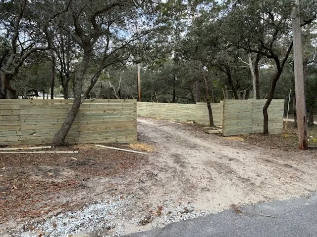 Expert garden landscaping experts serving Milton, FL - Emerald Coast Fencing