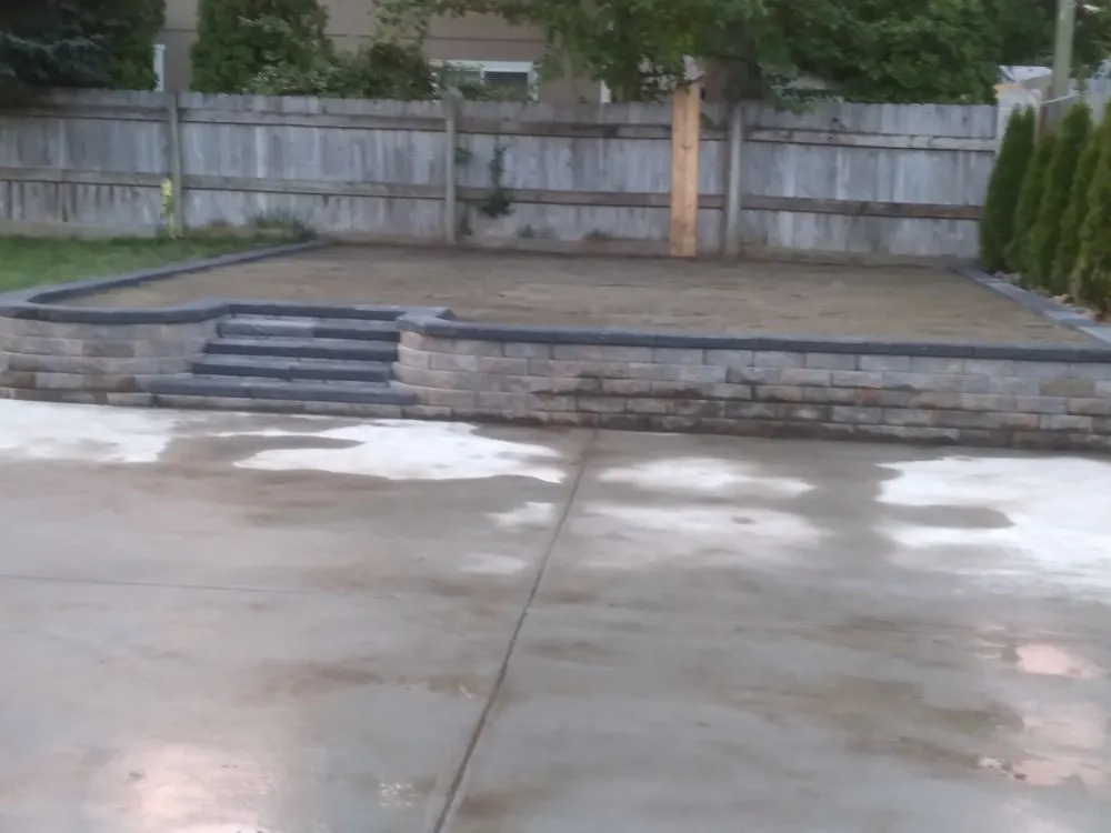 Top-rated outdoor landscaping for residential properties across Kent, WA - Emerald Construction And Services