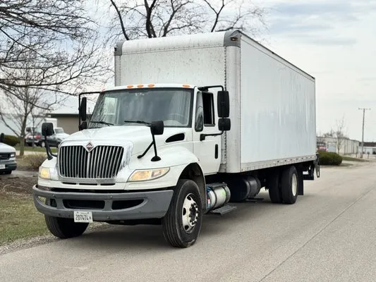 Emerald Design And Care Logo