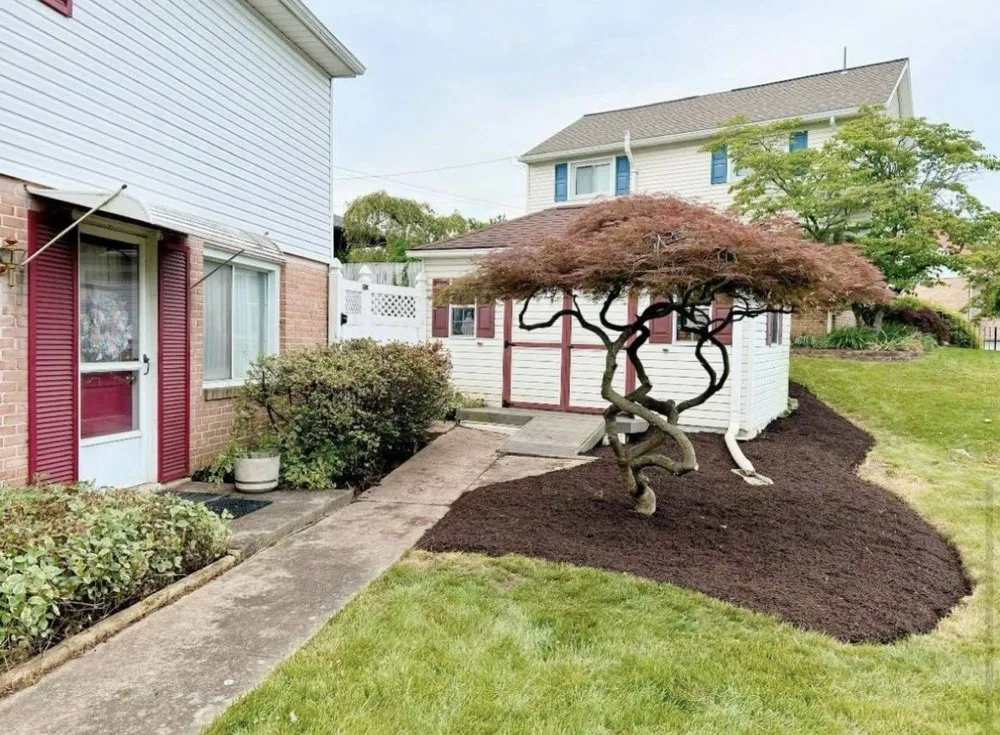 Reliable outdoor landscaping for beautiful yards in Sinking Spring, PA by Emerald Earthworks