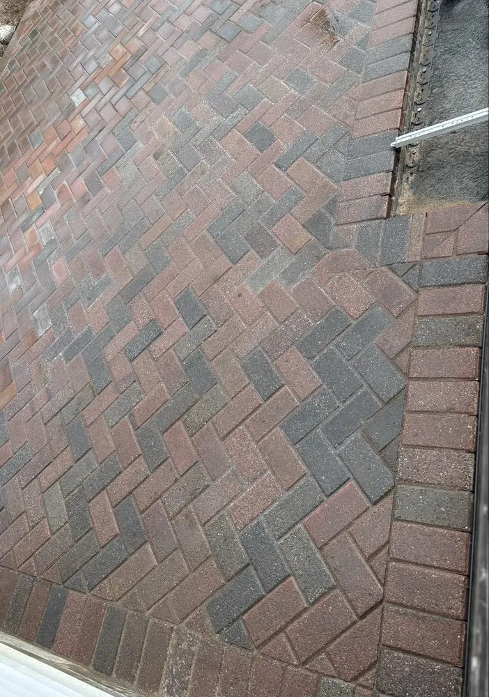 Expert lawn care service experts serving Sinking Spring, PA - Emerald Earthworks