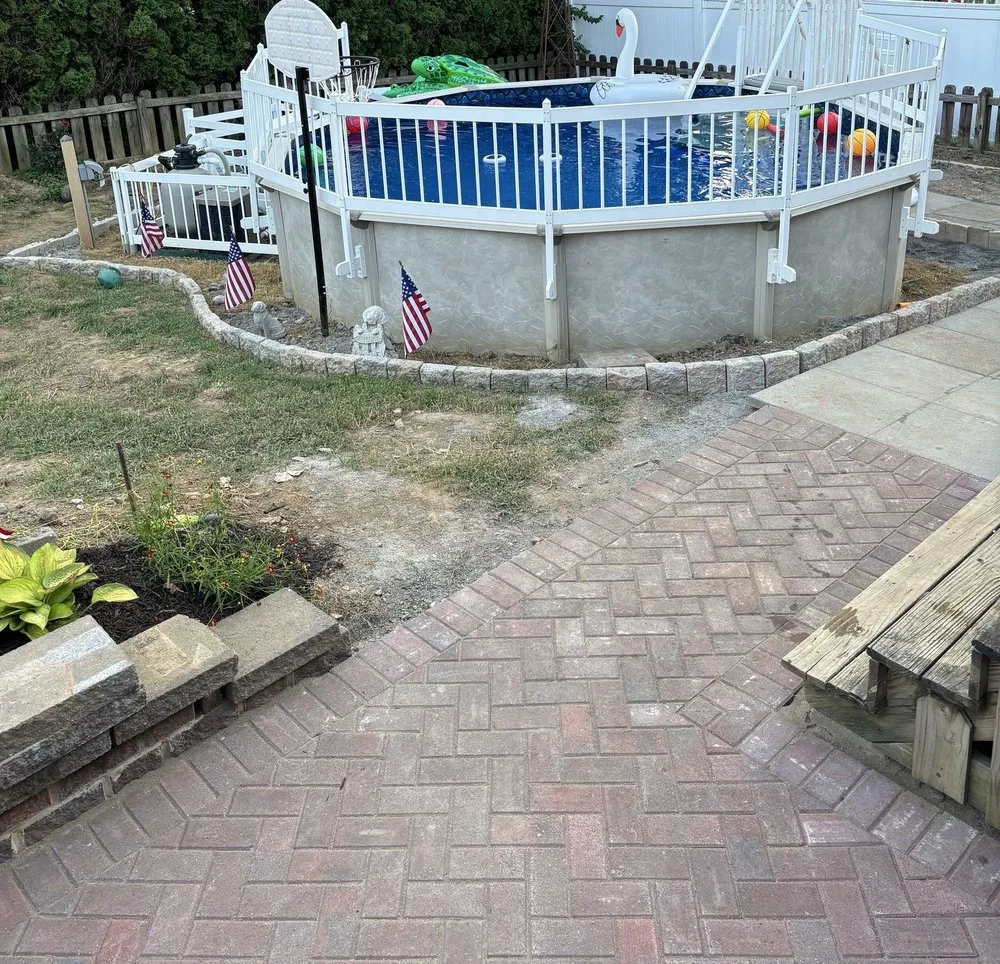 Custom garden landscaping experts serving Sinking Spring, PA - Emerald Earthworks
