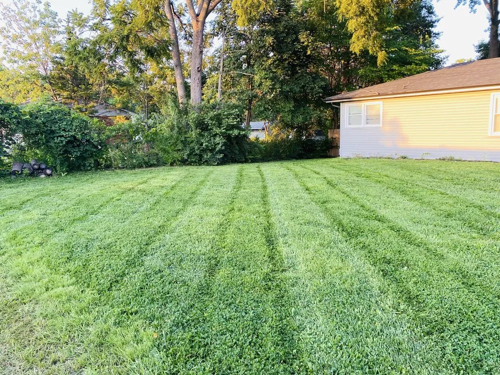 Local yard cleanup service in Boonville, MO by Emerald Edge