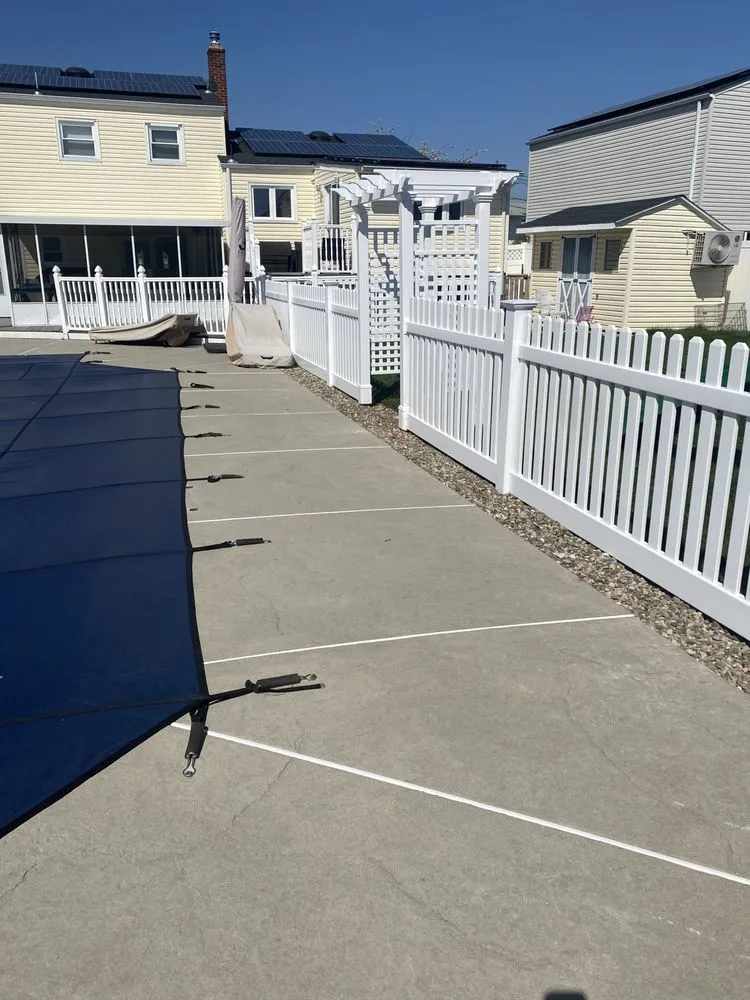 Affordable yard cleanup service experts serving Perth Amboy, NJ - Emerald Forest Lawn & Lanscape