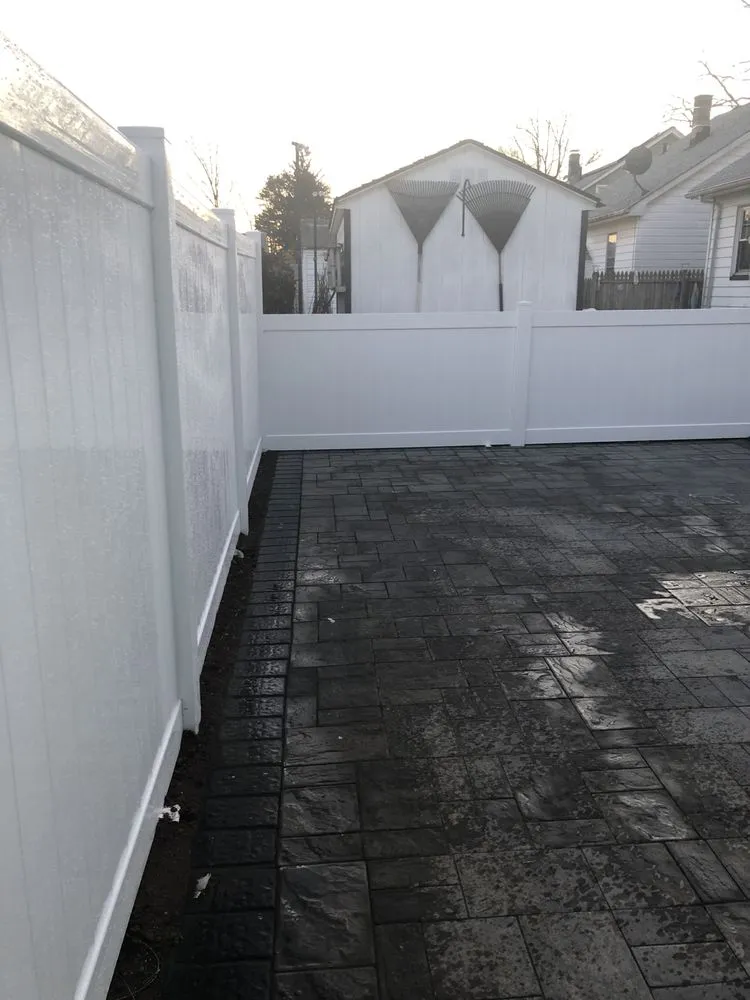 Top-rated outdoor landscaping for homes in Perth Amboy, NJ by Emerald Forest Lawn & Lanscape