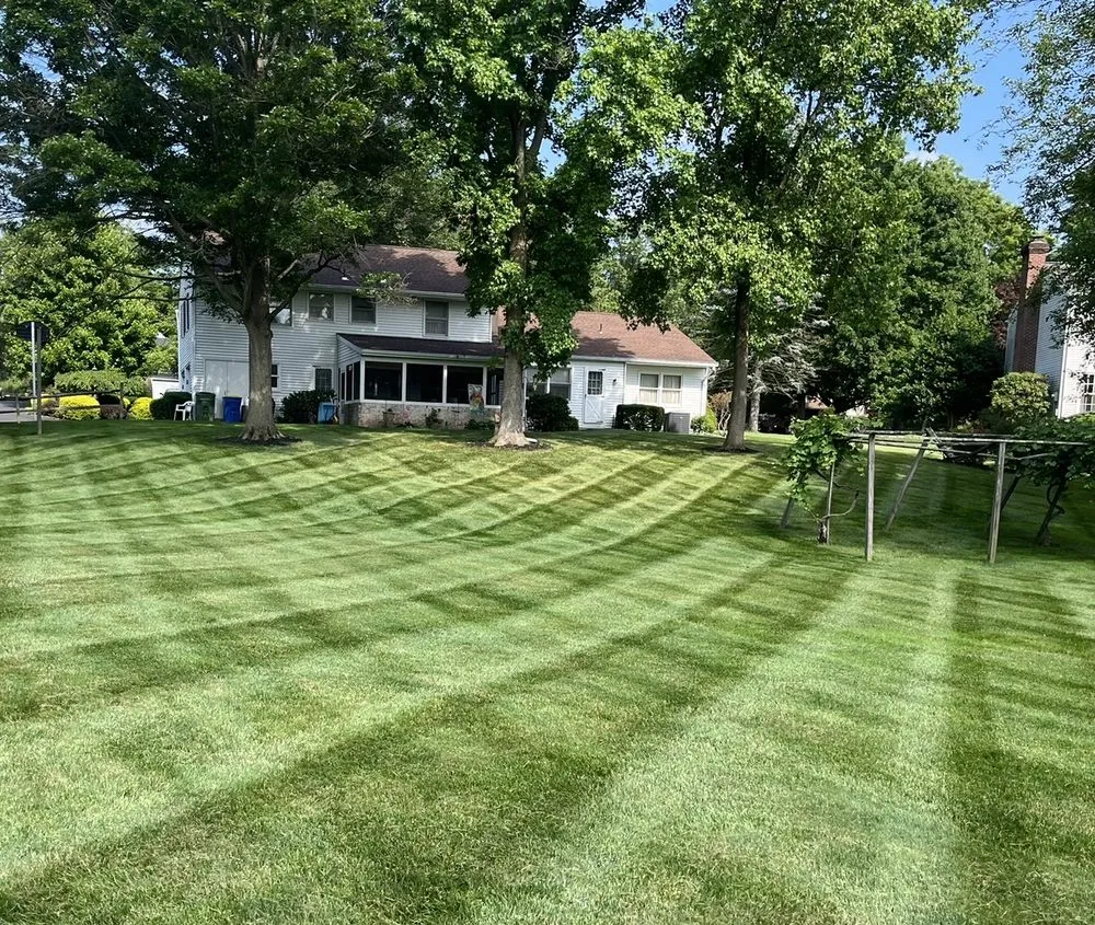 Custom garden landscaping experts serving York, PA - Emerald Green Lawn and Outdoor Services