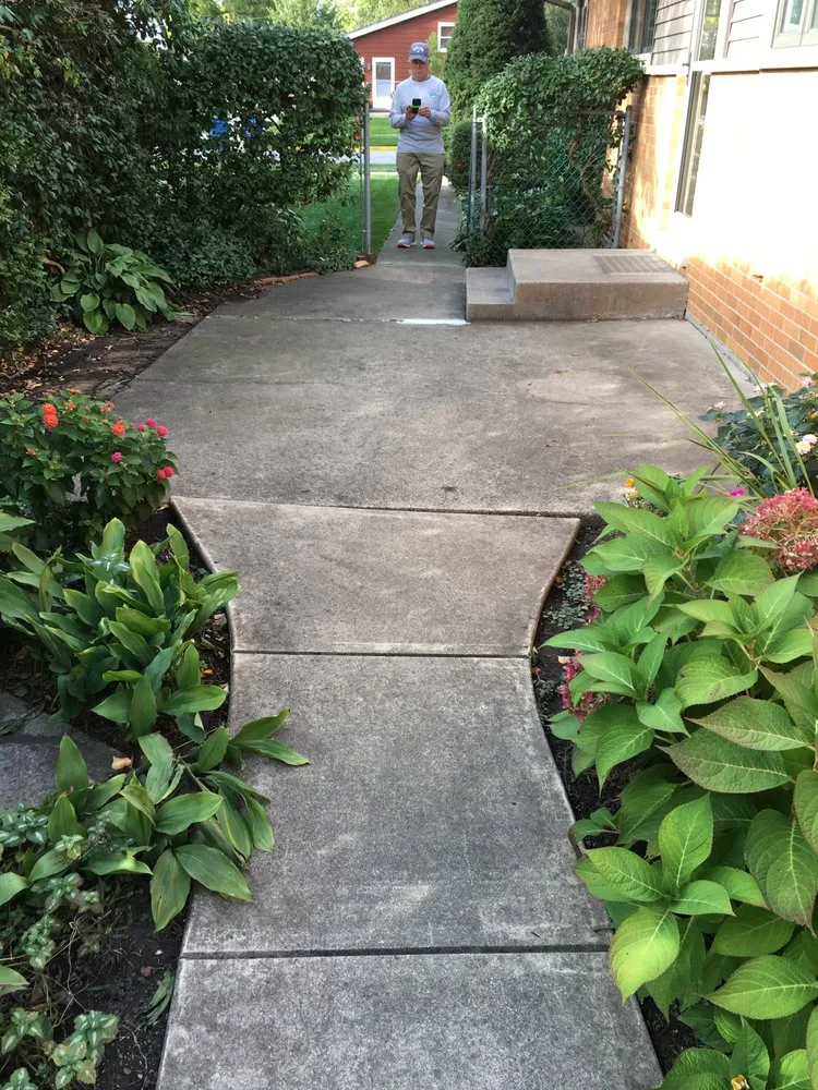 Trusted lawn mowing service near you in Park Ridge, IL by Emerald Landscape Contractors