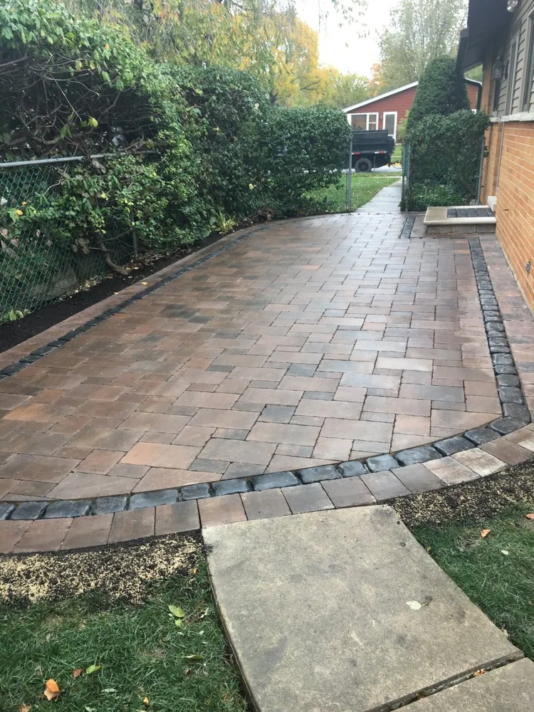 Custom landscaping services in Park Ridge, IL by Emerald Landscape Contractors