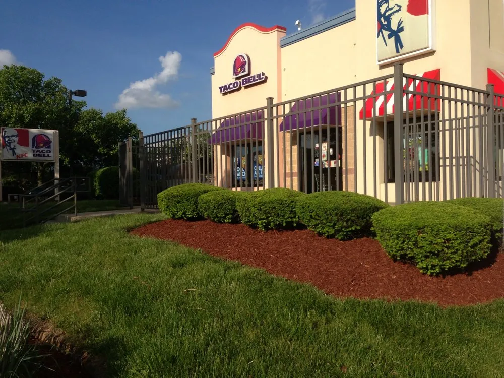 Local lawn mowing service in Gaithersburg, MD - Emerald Landscaping