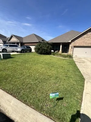 Emerald Landscaping Logo