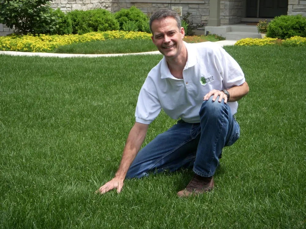 Custom lawn care service in Wheeling, IL by Emerald Lawn Care
