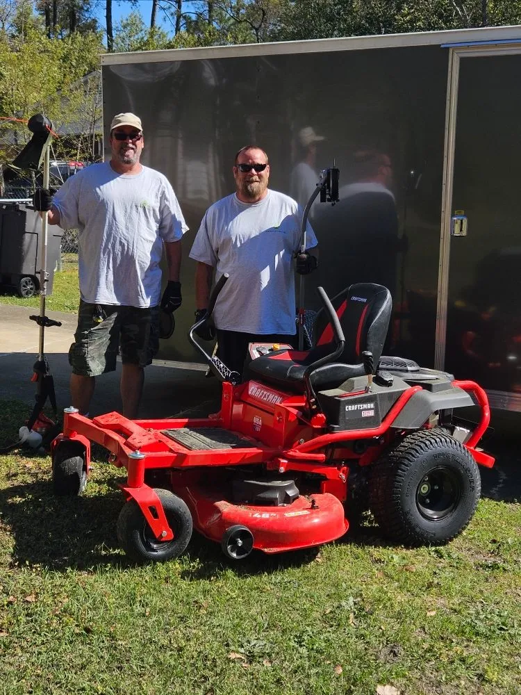 Local yard cleanup service experts serving Fayetteville, NC - Emerald LawnCare