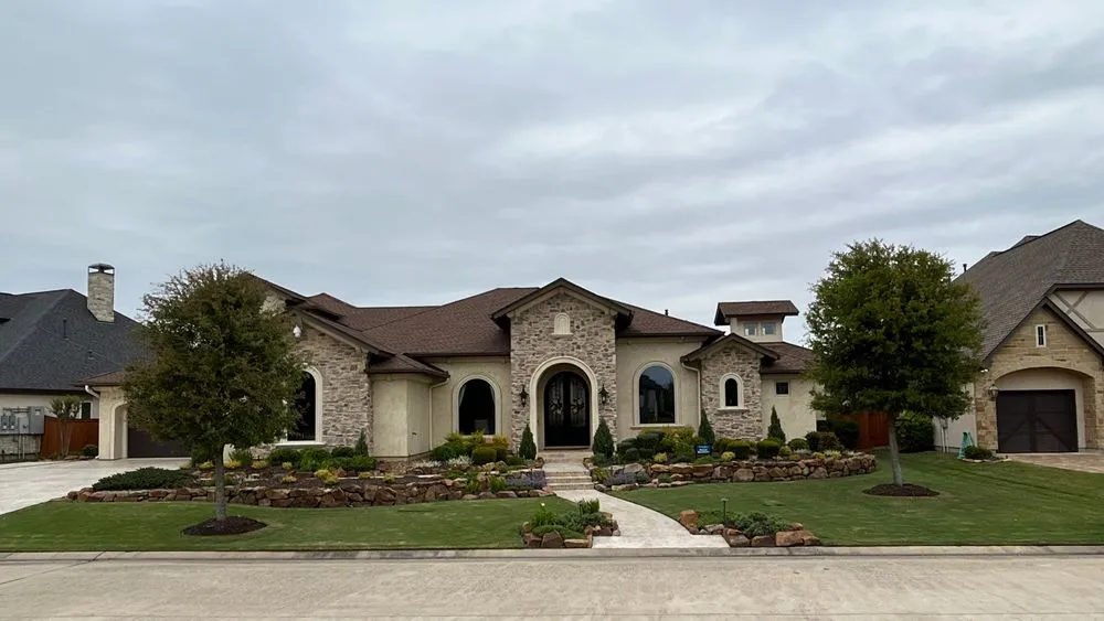 Local outdoor landscaping in Katy, TX - Emerald Lawns