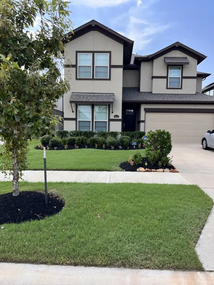 Affordable landscaping services experts serving Katy, TX - Emerald Lawns