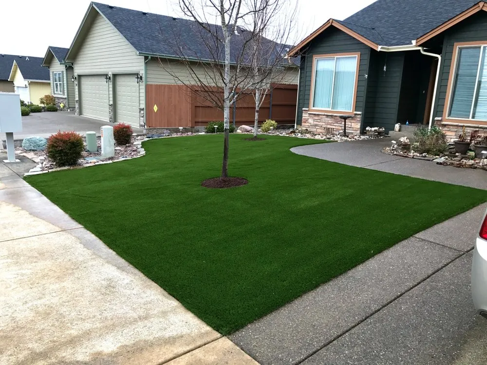 Expert landscaping services experts serving Roseburg, OR - Emerald Lawns