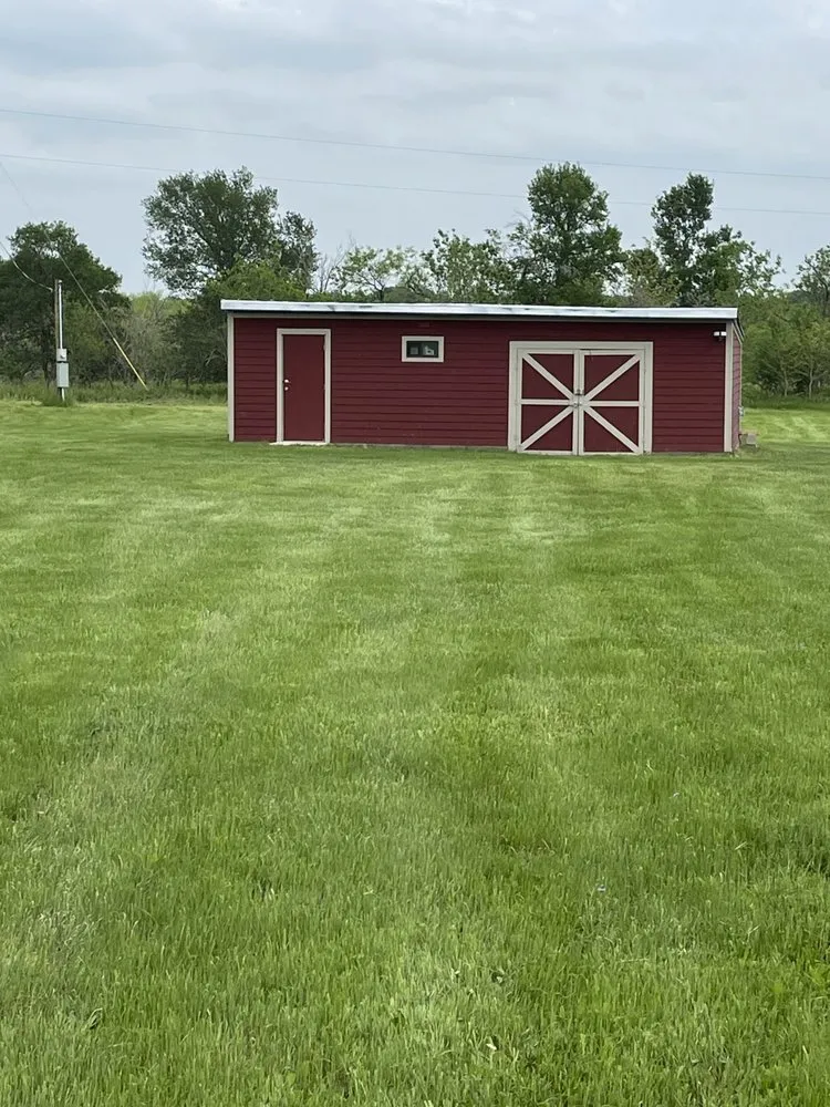 Expert outdoor landscaping in Round Rock, TX by Emerald Lawns