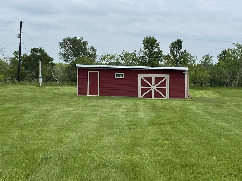 Affordable residential landscaping experts serving Round Rock, TX - Emerald Lawns