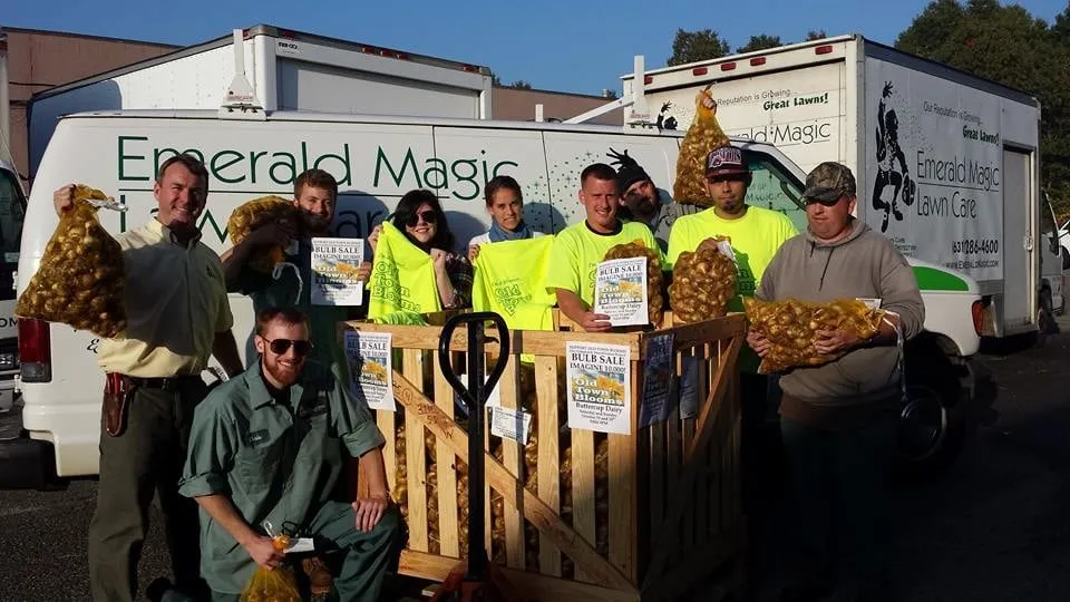 Local outdoor landscaping in Holtsville, NY - Emerald Magic Lawn Care