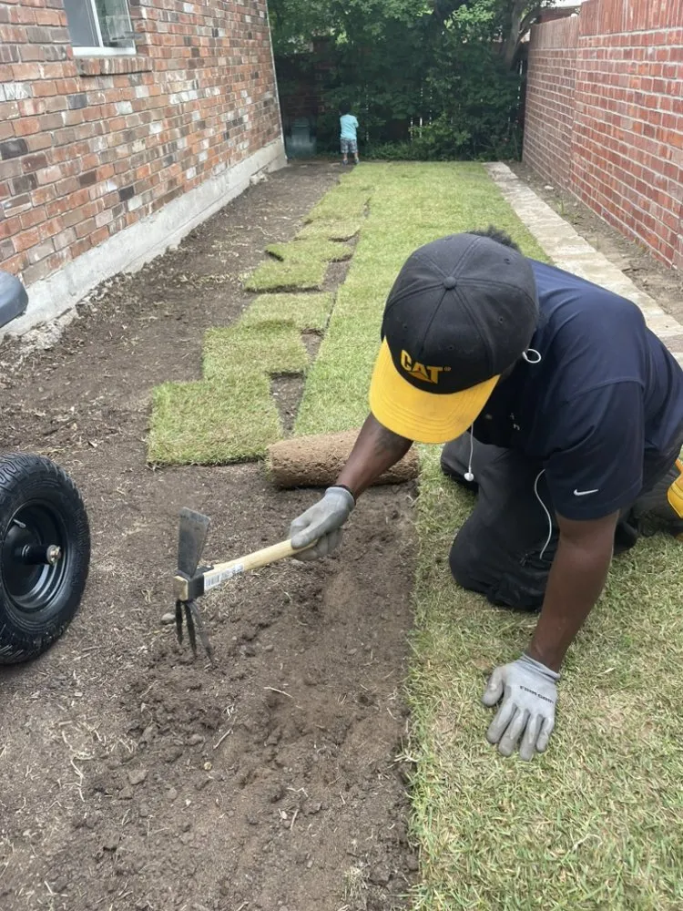 Reliable landscaping services experts serving McKinney, TX - Emerald