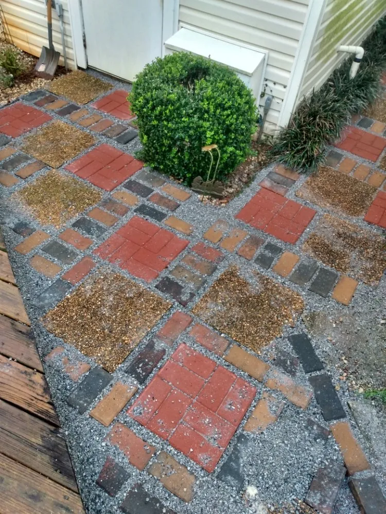 Local lawn care service in Daphne, AL - Emerald Properties