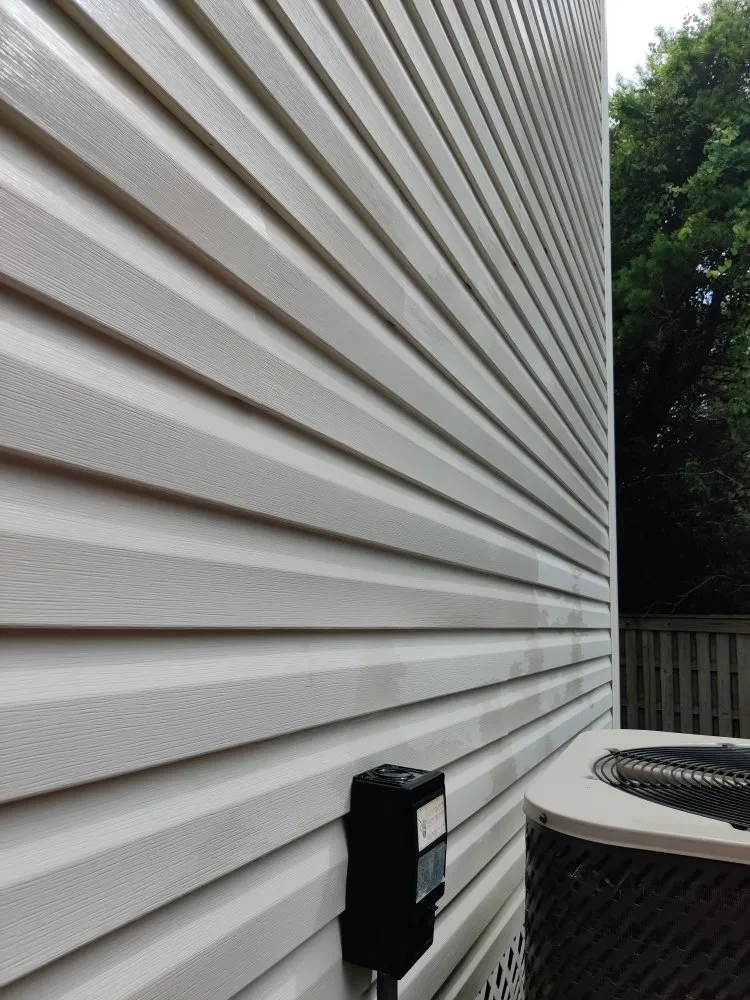 Professional landscape installation in Destin, FL - Emerald Wave 360