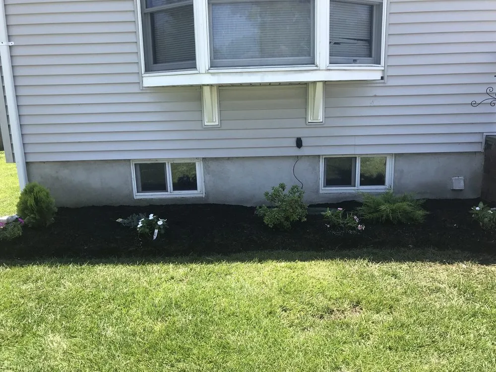 Custom yard cleanup service with custom design across Bayport, NY - Emergency Cut N Trim