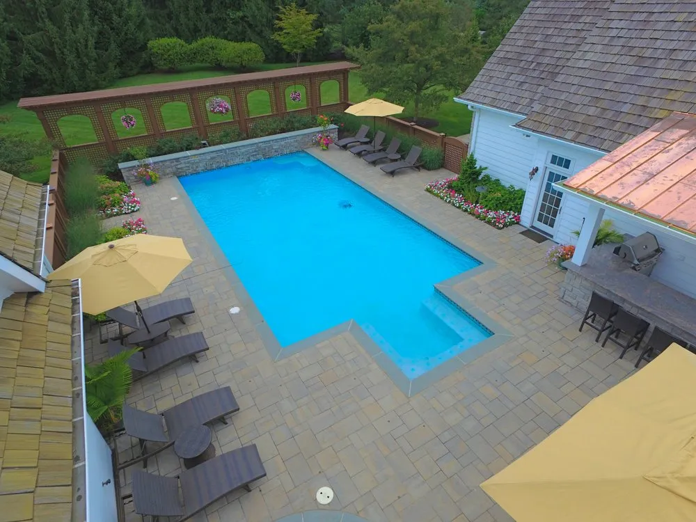 Reliable residential landscaping experts serving Schnecksville, PA - Emery Landscape