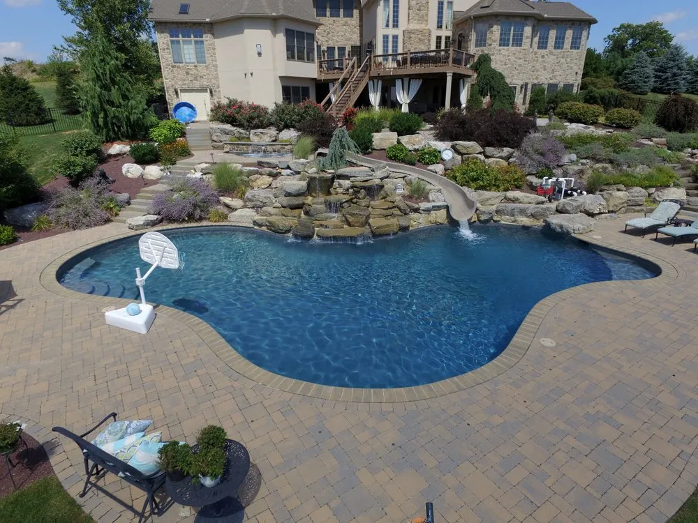 Affordable outdoor landscaping experts serving Schnecksville, PA - Emery Landscape