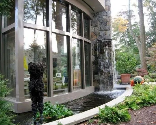 Professional garden landscaping experts serving East Norwich, NY - Emil Kreye & Son