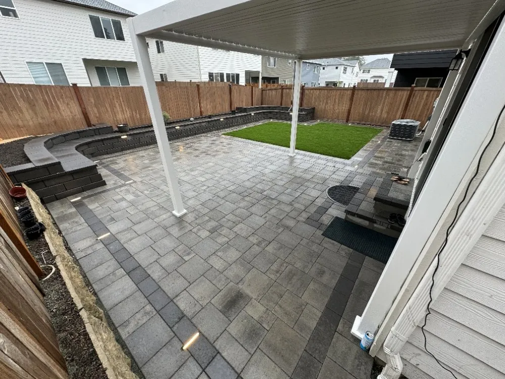 Reliable yard cleanup service for residential properties in Seattle, WA by EML Outdoor Services