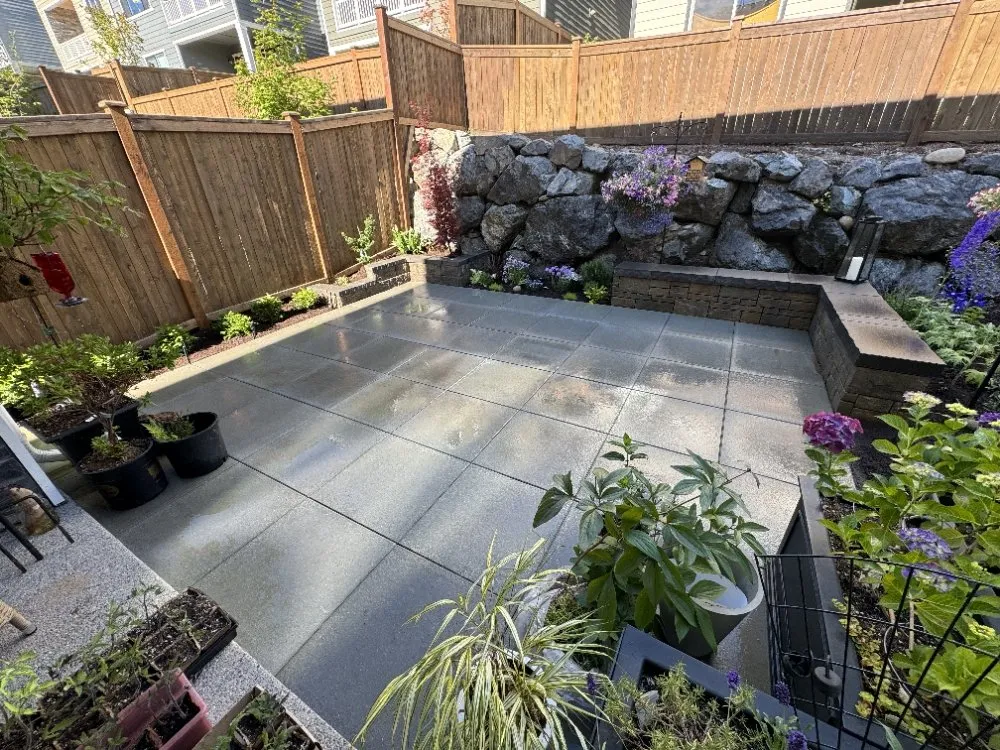 Top-rated lawn care service experts serving Seattle, WA - EML Outdoor Services