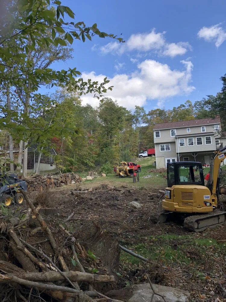 Trusted yard cleanup service in Bethel, CT by EML Services