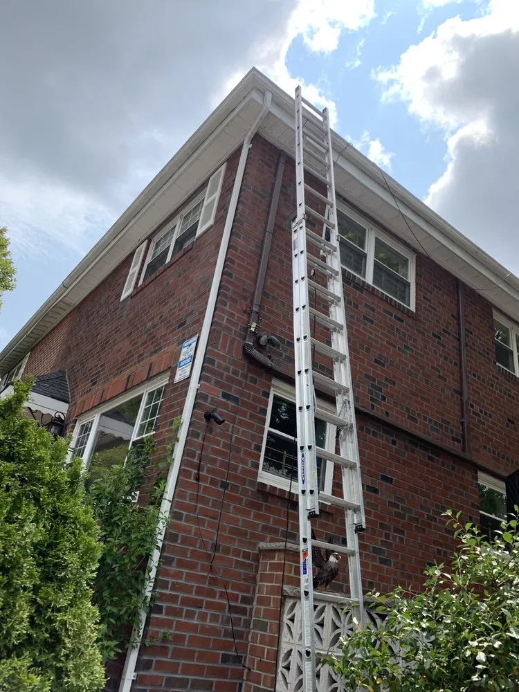 Custom yard maintenance near you in Queens, NY by Emmans Lawn And Roof Cleaning