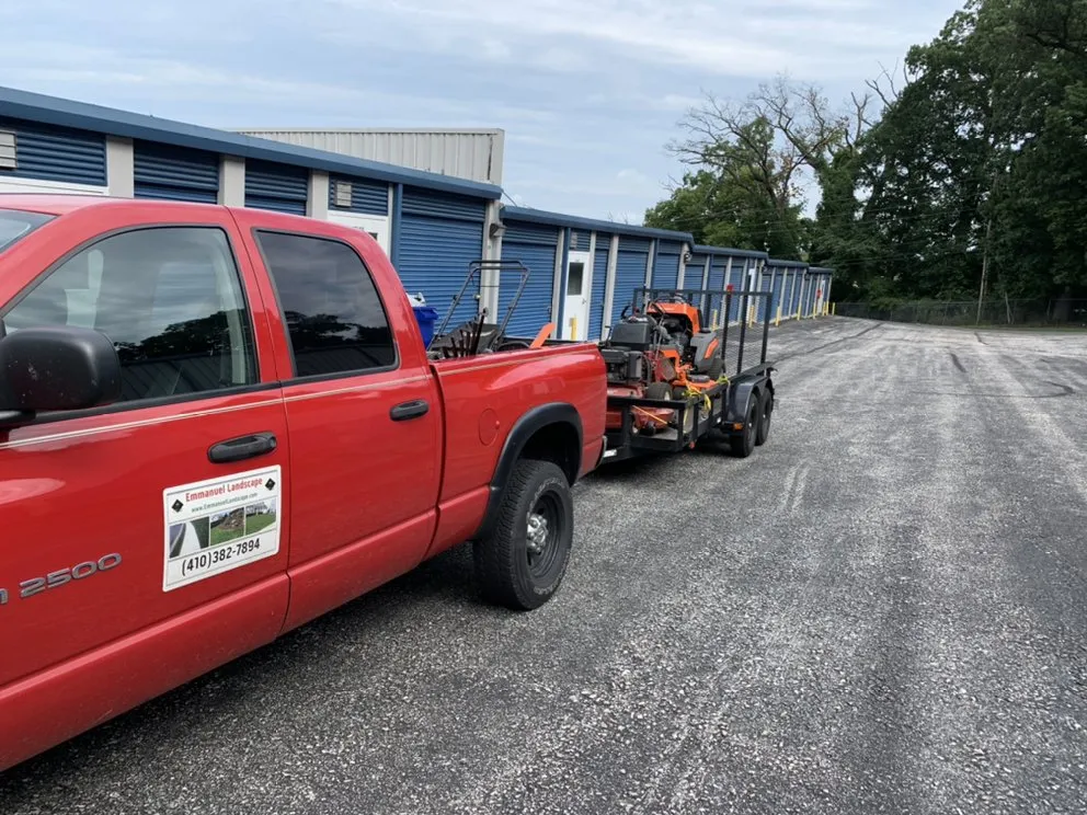 Professional lawn care service for homes across York, PA - Emmanuel Landscape