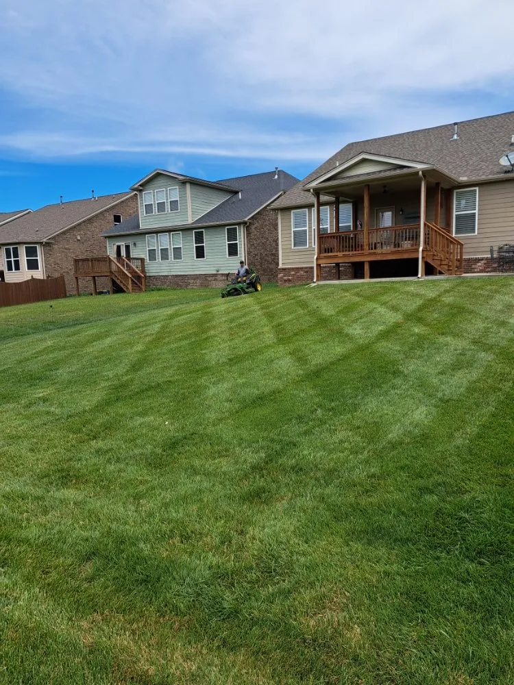 Expert lawn mowing service experts serving Lebanon, TN - Emmanuel Lawn and Landscape