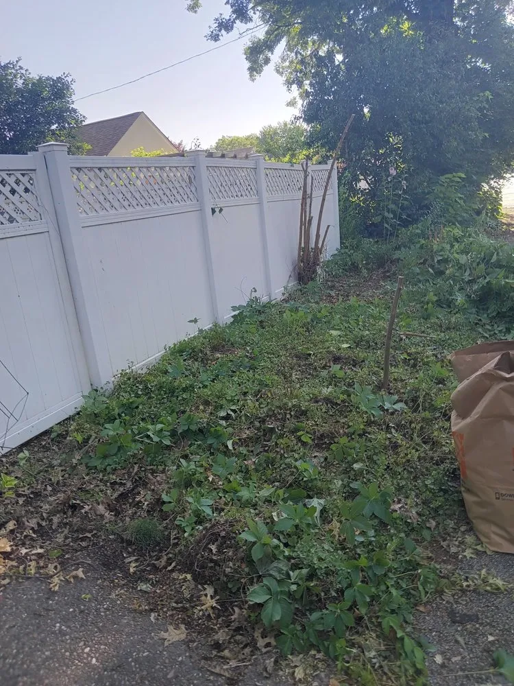 Professional residential landscaping experts serving Davenport, IA - Emmitt's Handyman Home Repairs Landscaping