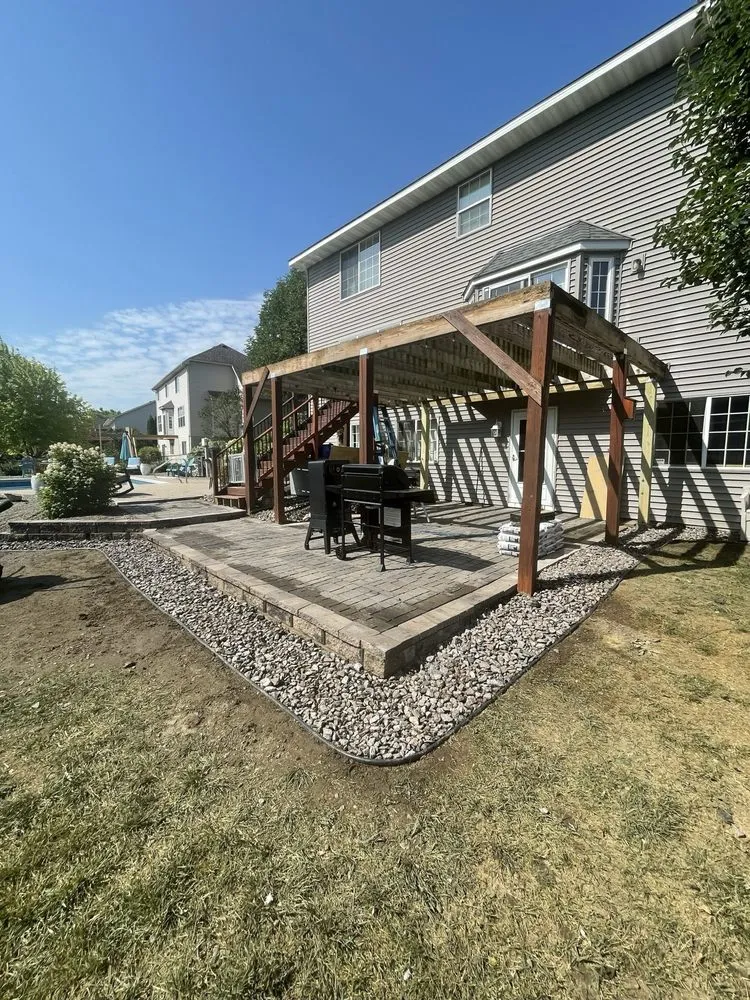 Expert lawn care service experts serving Rogers, MN - Emmrich Landscape and Design