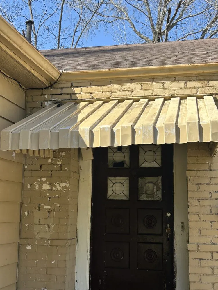 Trusted landscaping services in Helena, AR by E’mon The Pressure Washer