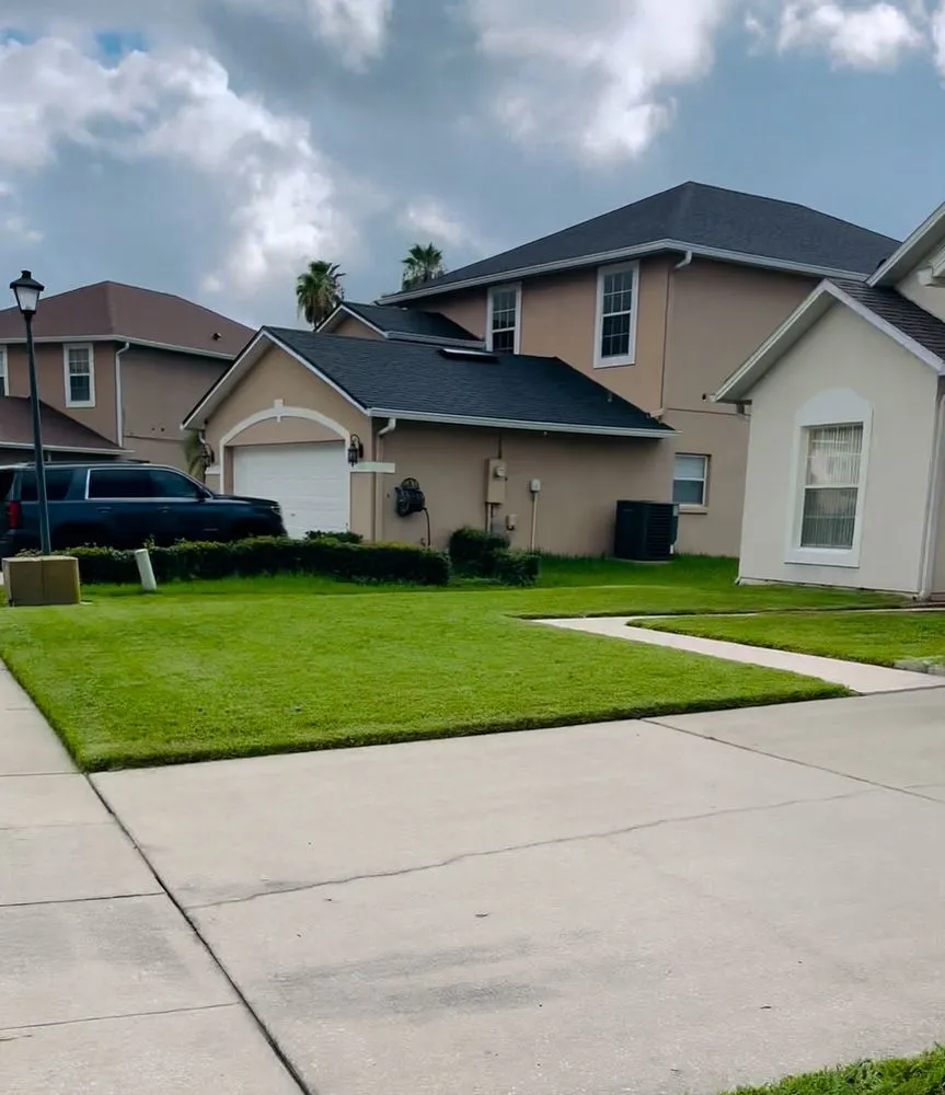 Expert landscaping services for year-round maintenance across Kissimmee, FL - Emov Lawn Care